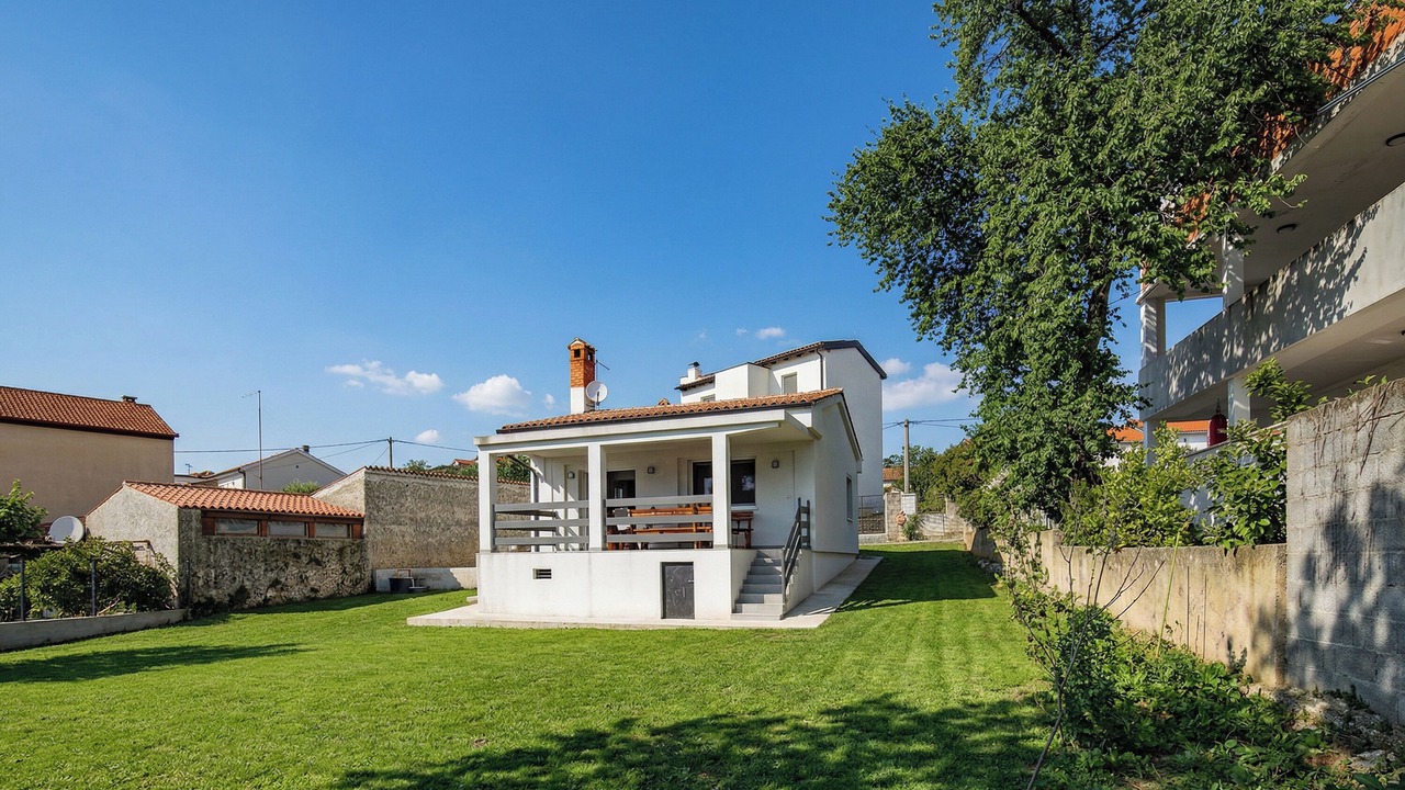 Photo of Outdoor in Vinkuran