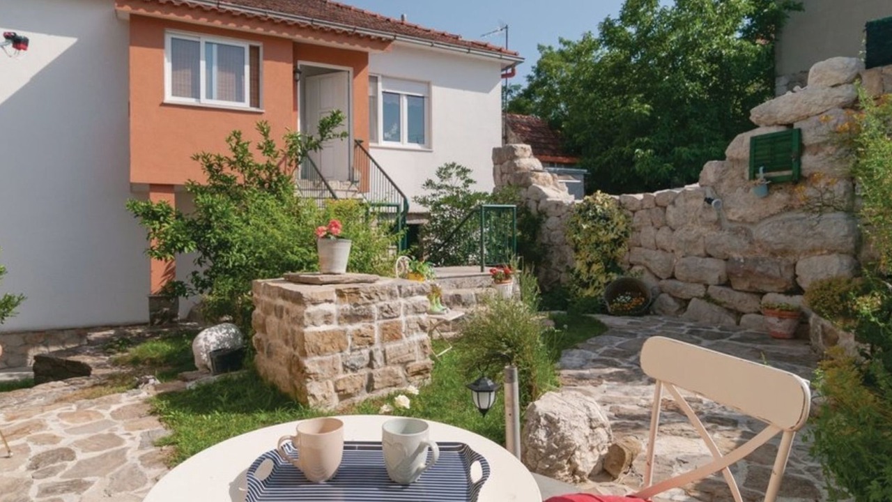 Photo of Outdoor in Srinjine