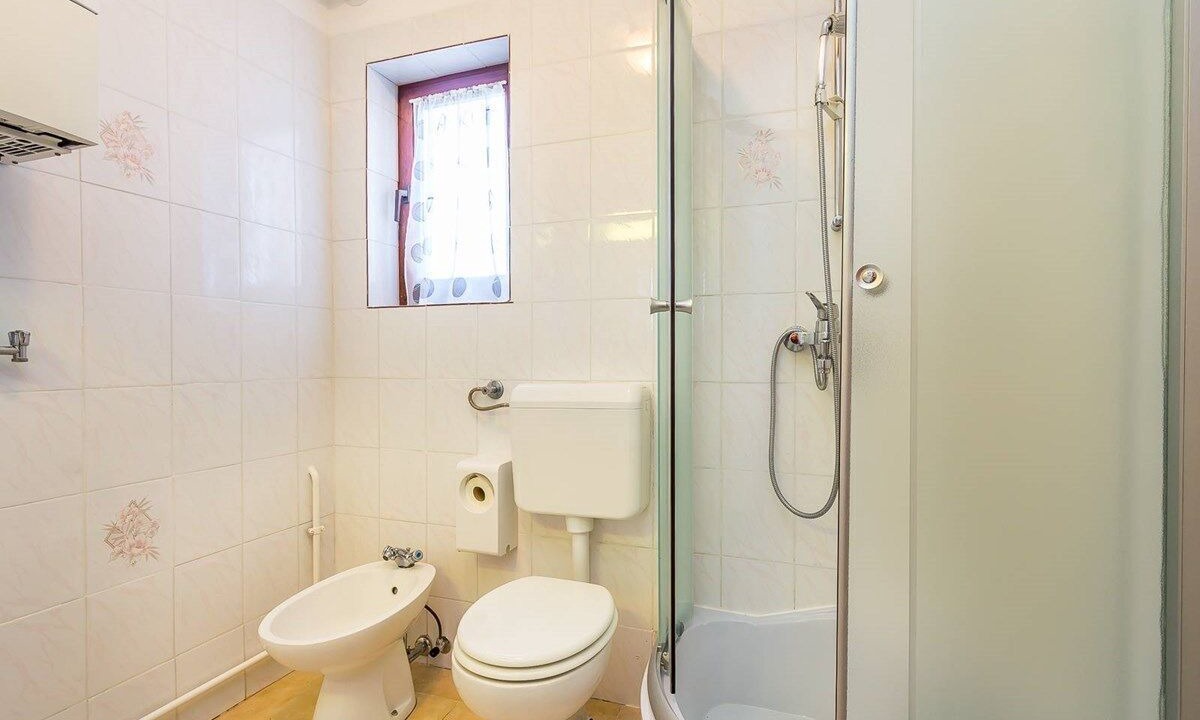 Photo of Bathroom in Gajana