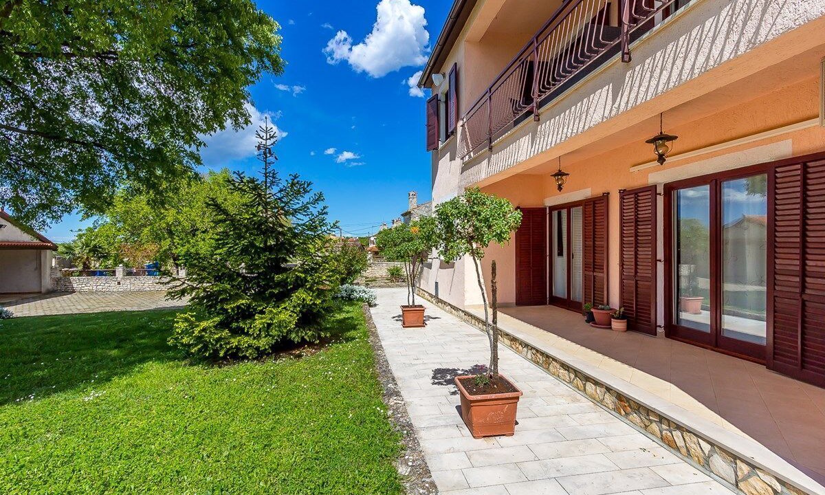 Photo of Outdoor in Gajana