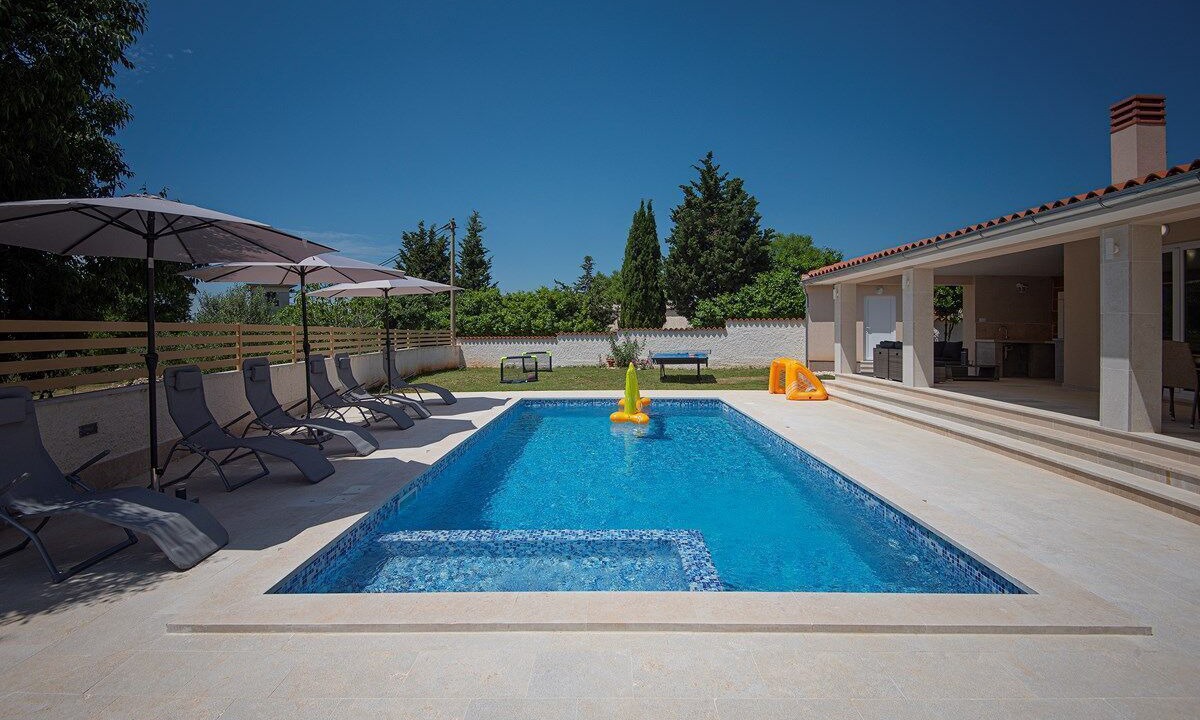 Photo of Outdoor in Divsici