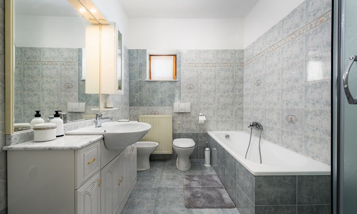 Photo of Bathroom in Paradiz