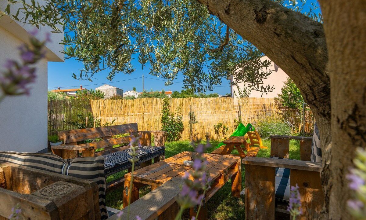 Photo of Patio Balcony in Mali Vareski