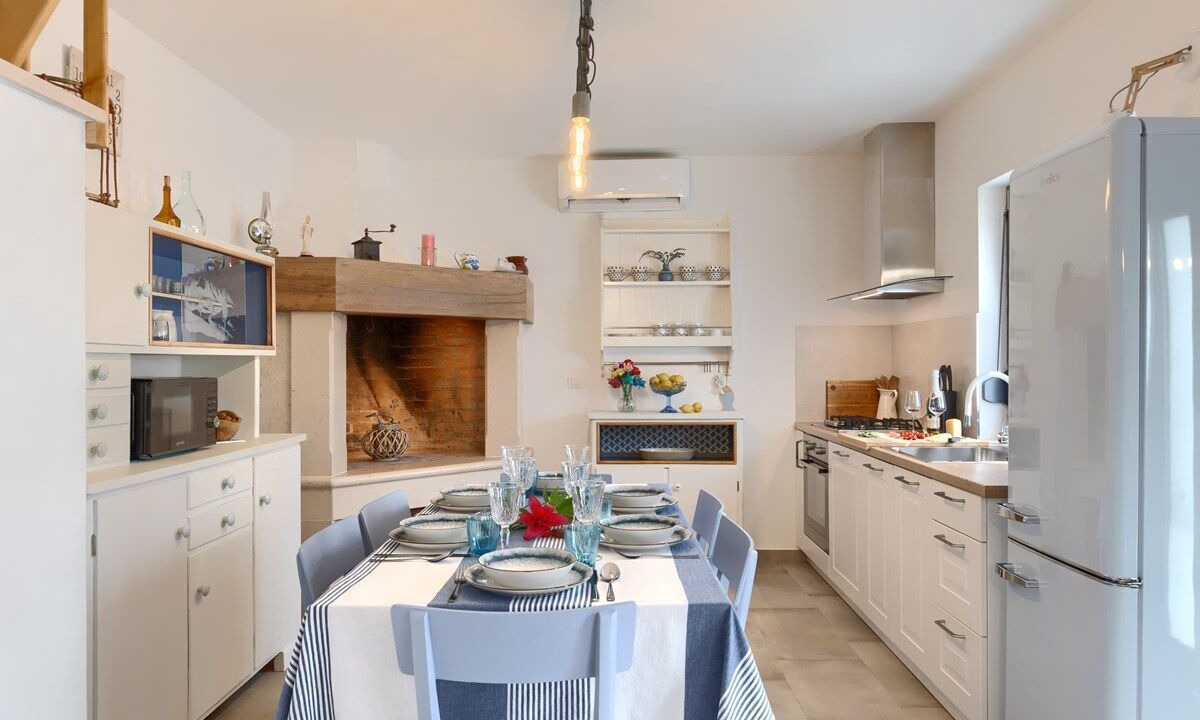 Photo of Kitchen in Mali Vareski