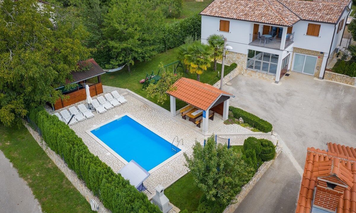Photo of Outdoor in Lindar
