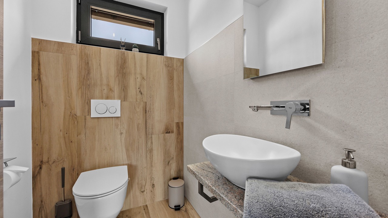 Photo of Bathroom in Vinkuran