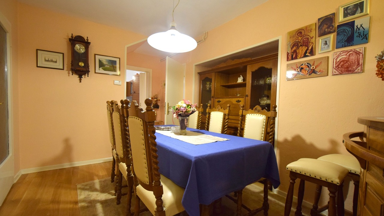 Photo of Livingroom in Gabonjin