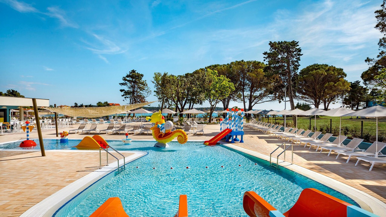 Photo of Outdoor in Banjol