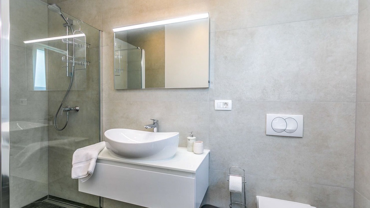 Photo of Bathroom in Malinska-Dubasnica