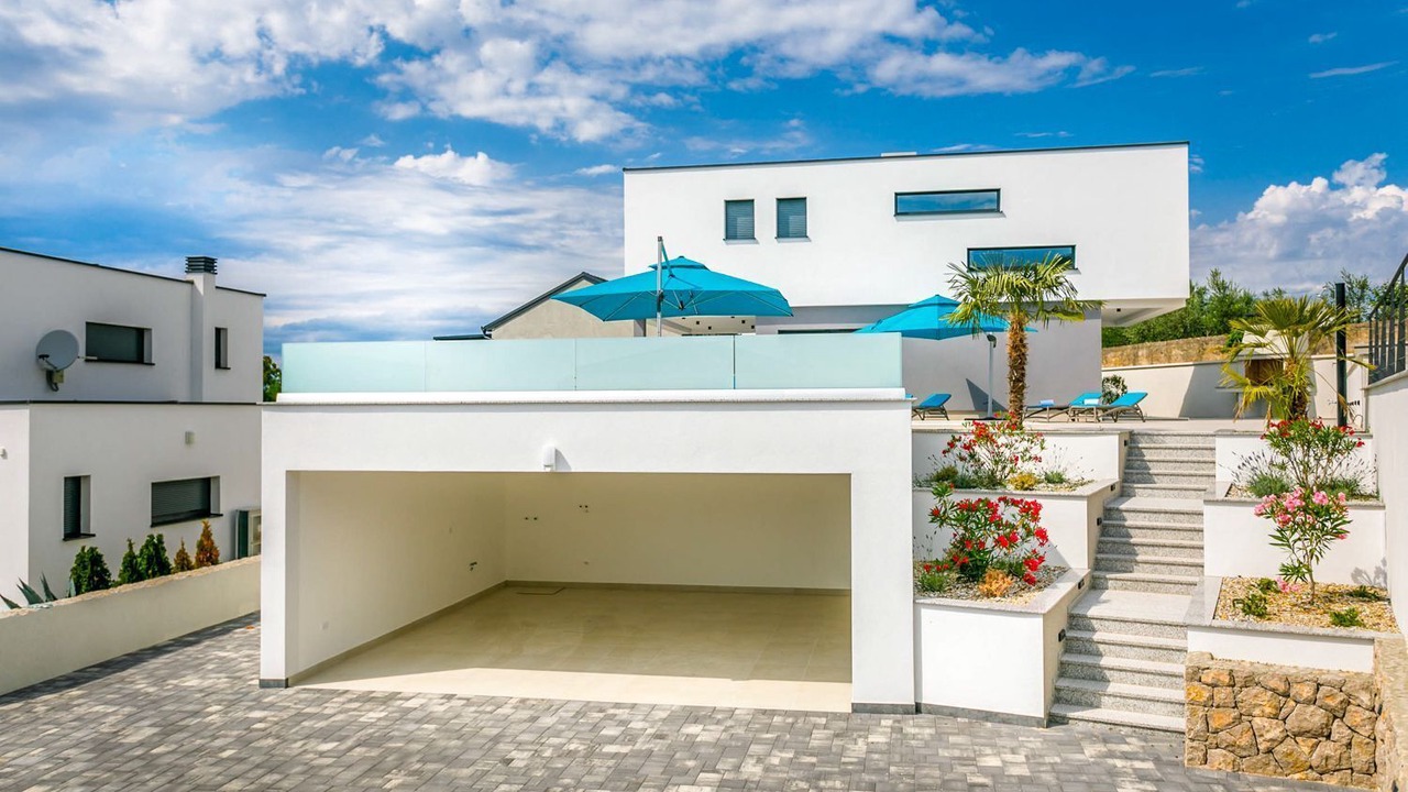 Photo of Patio Balcony in Malinska-Dubasnica