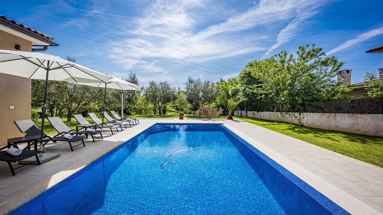 Photo of Outdoor in Divsici