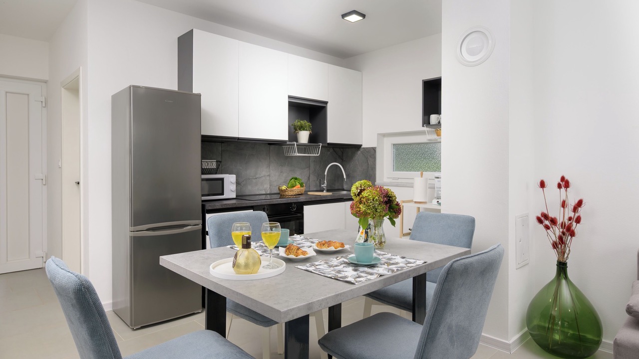 Photo of Kitchen in Mali Vareski