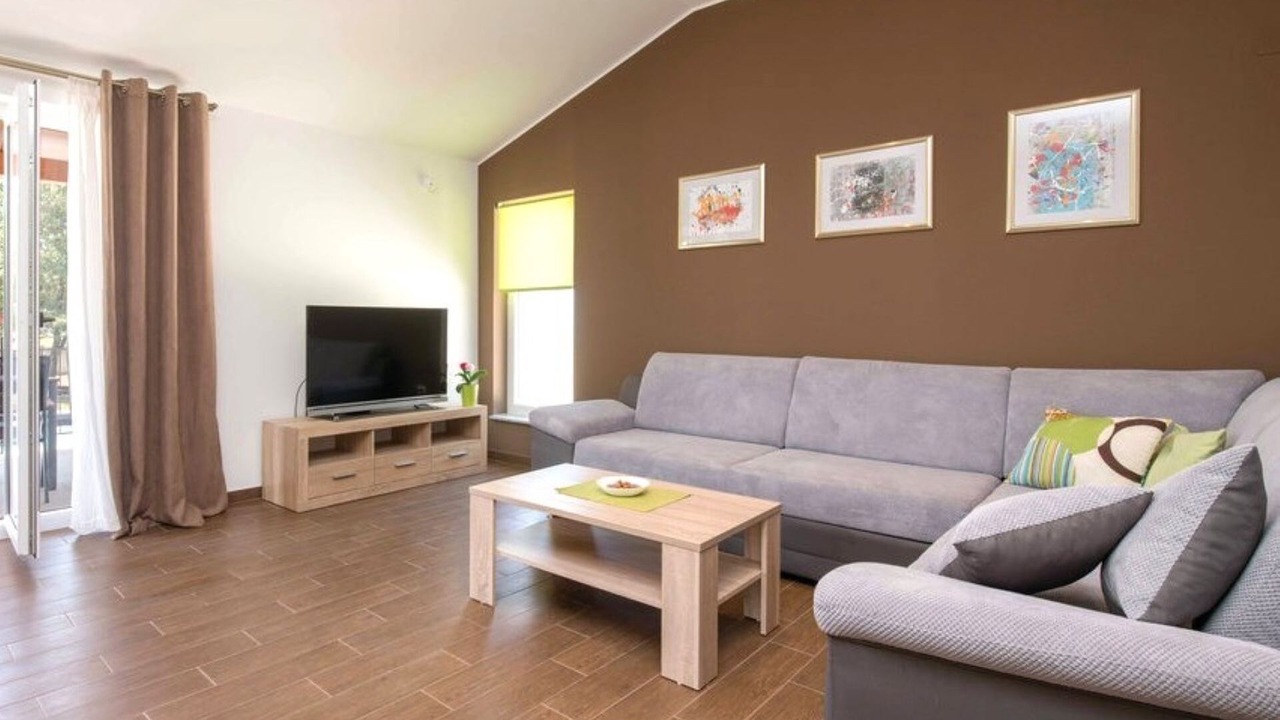 Photo of Livingroom in Gajana