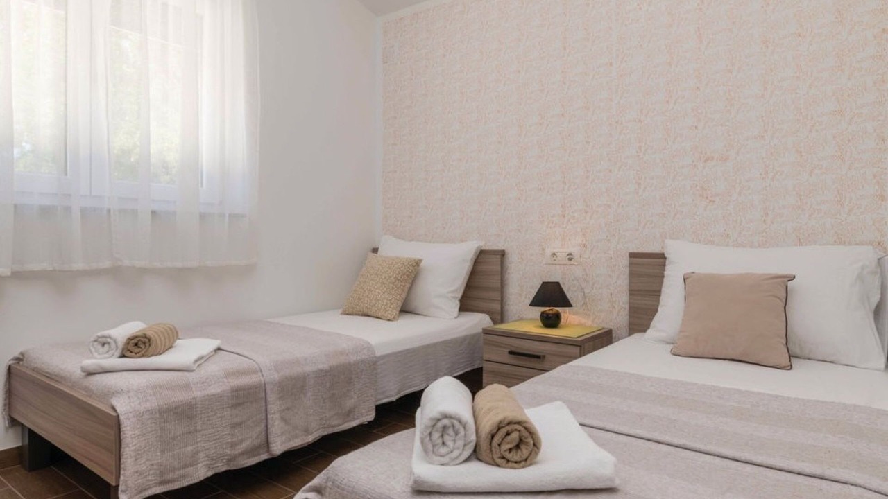 Photo of Bedroom in Gajana