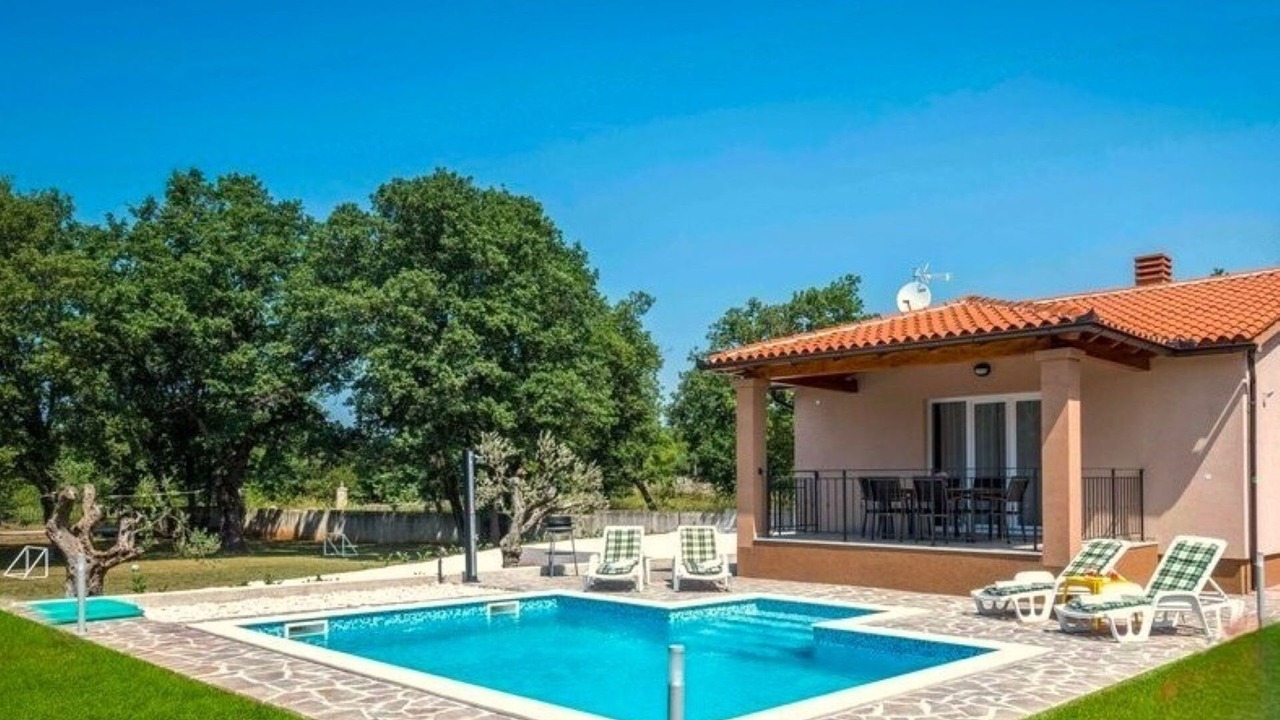 Photo of Outdoor in Gajana