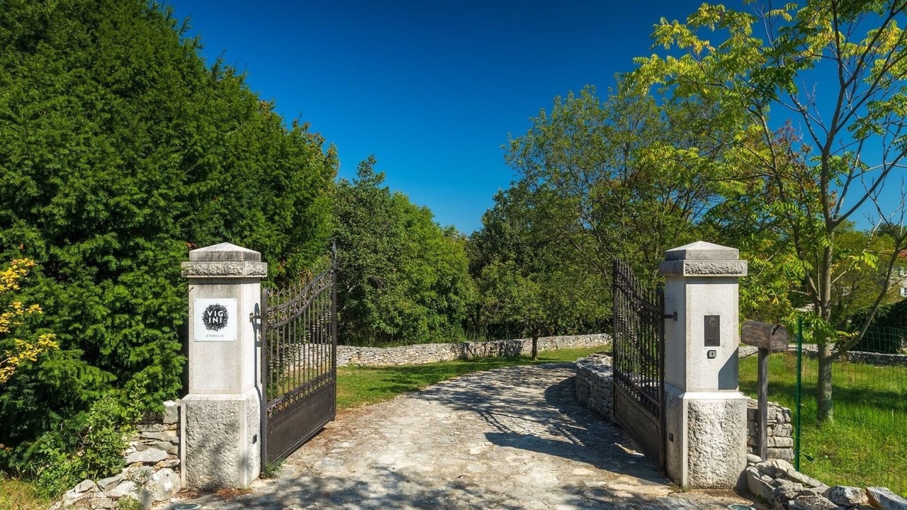 Photo of Outdoor in Makovci