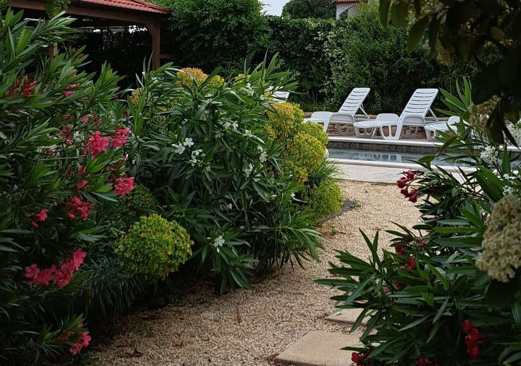 Photo of Outdoor in Muntic