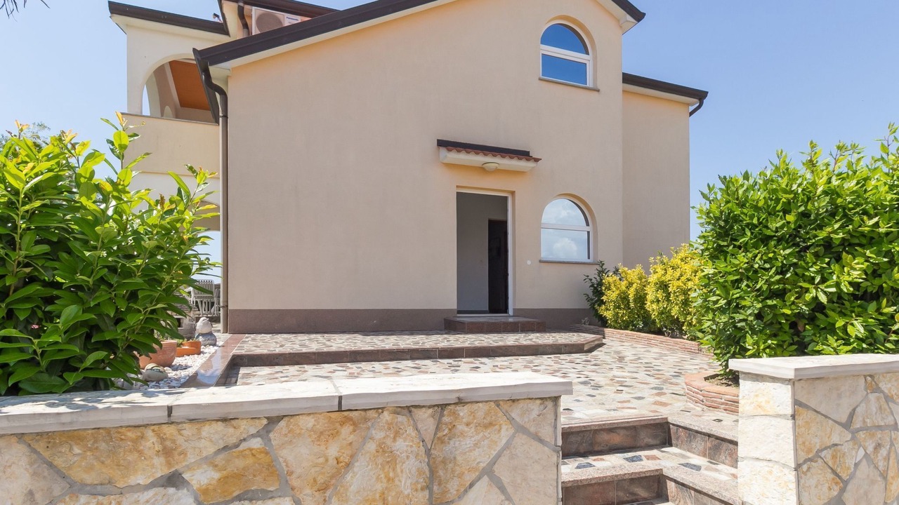 Photo of Outdoor in Kastel