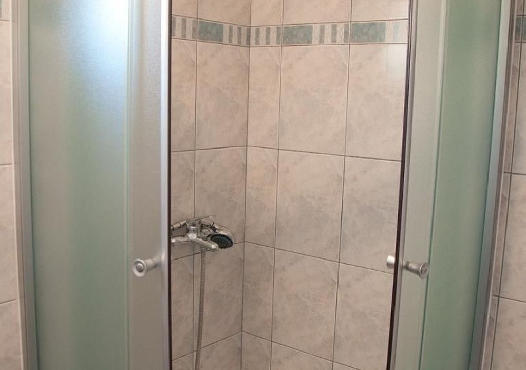 Photo of Bathroom in Seline