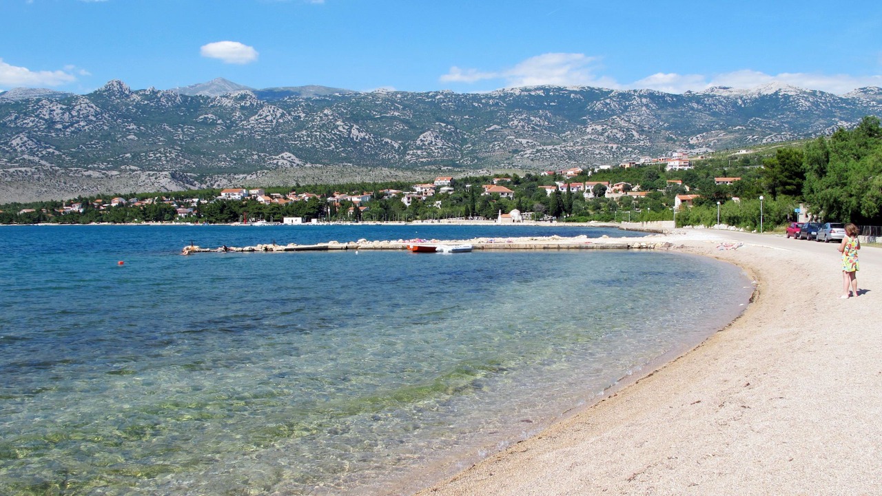 Photo of Outdoor in Seline