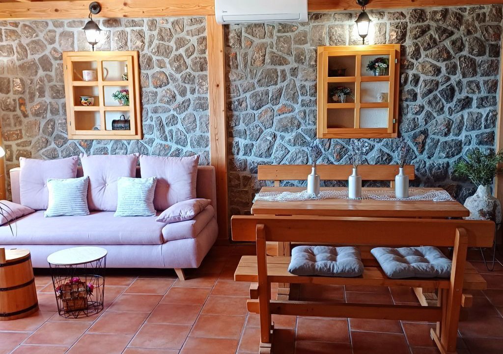 Photo of Livingroom in Vratarusa
