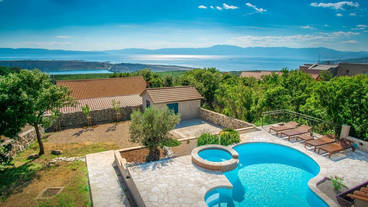 Photo of Outdoor in Smrika
