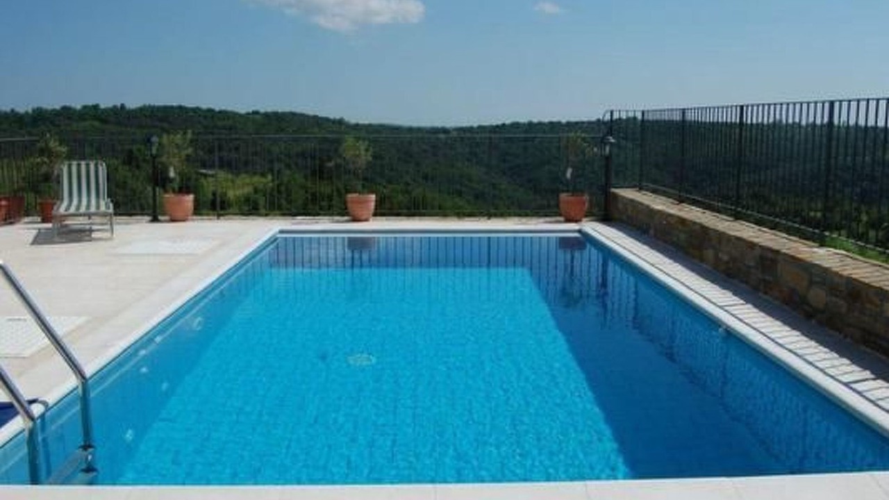 Photo of Outdoor in Bric