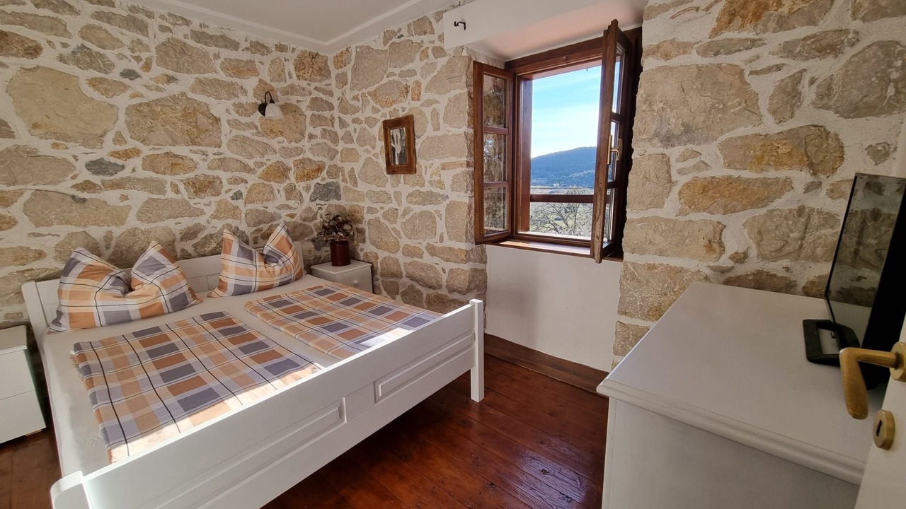 Photo of Bedroom in Supetarska Draga