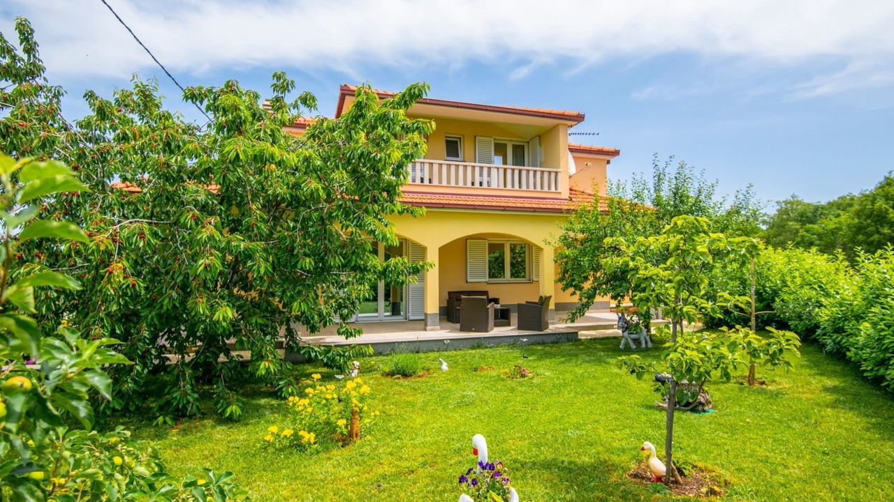 Photo of Outdoor in Sestanovac