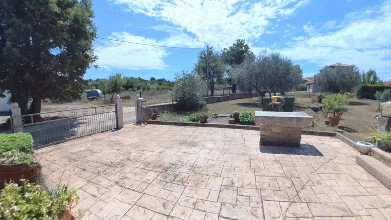 Photo of Patio Balcony in Radini