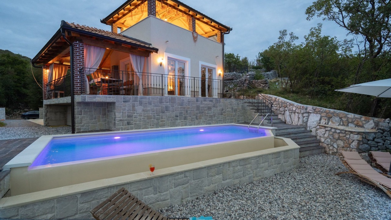Photo of Outdoor in Zagore