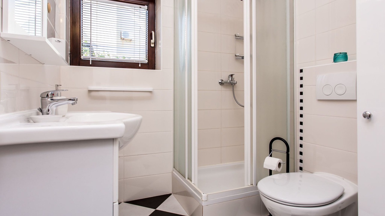 Photo of Bathroom in Silo