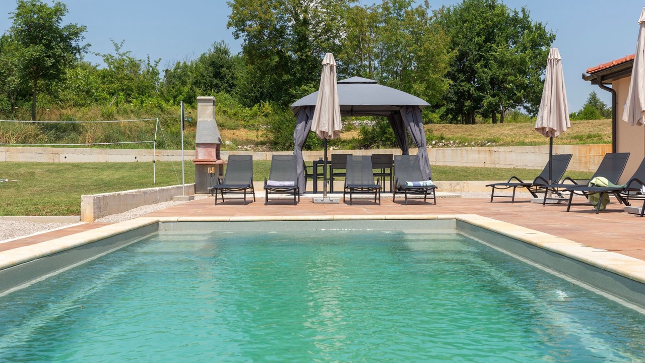 Photo of Outdoor in Topid