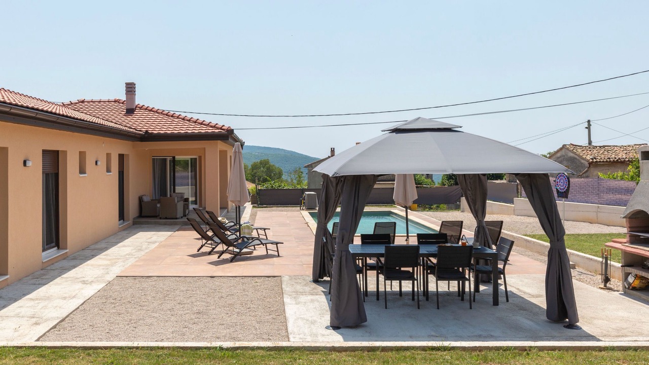 Photo of Outdoor in Topid