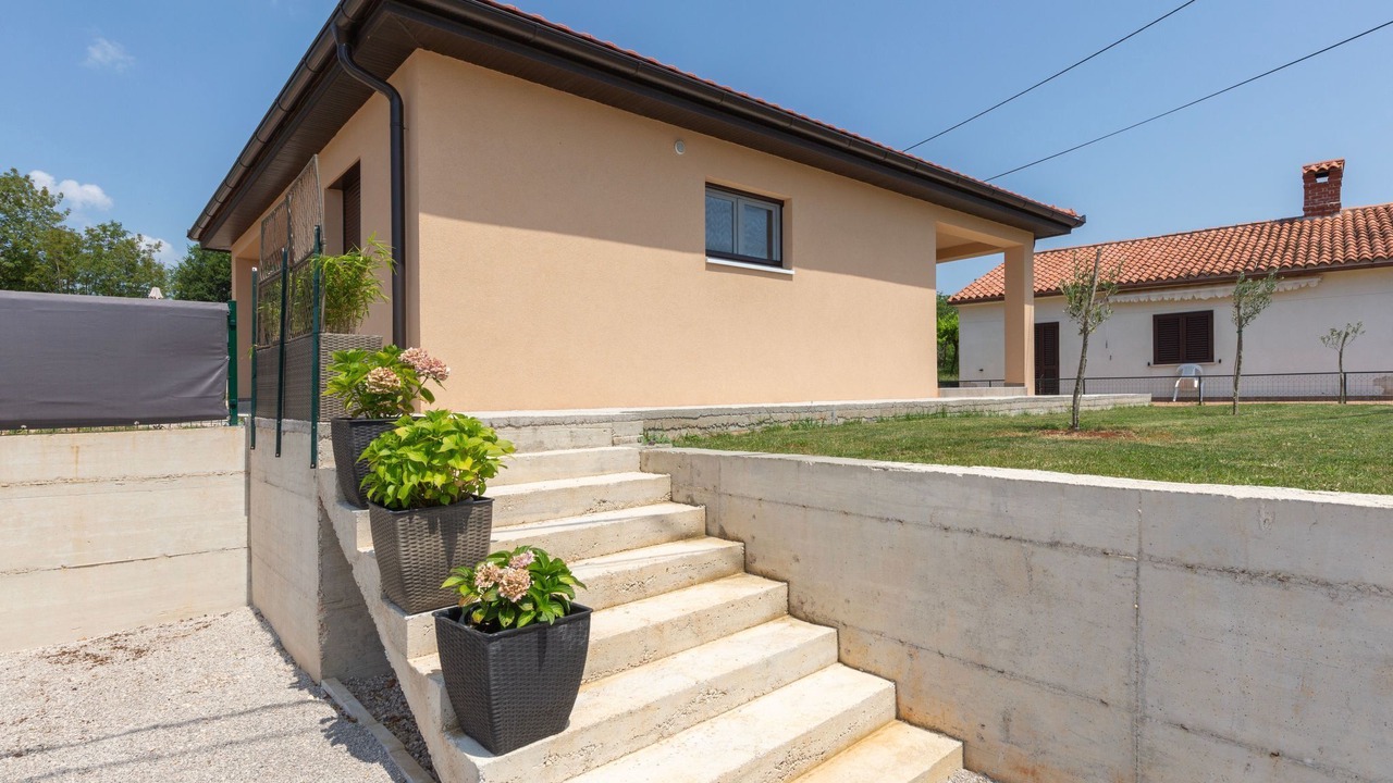 Photo of Outdoor in Topid