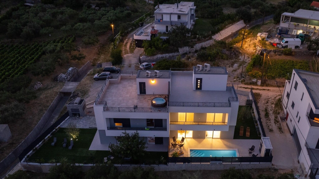 Photo of Outdoor in Kastel Sucurac