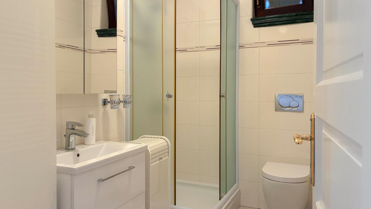 Photo of Bathroom in Ika