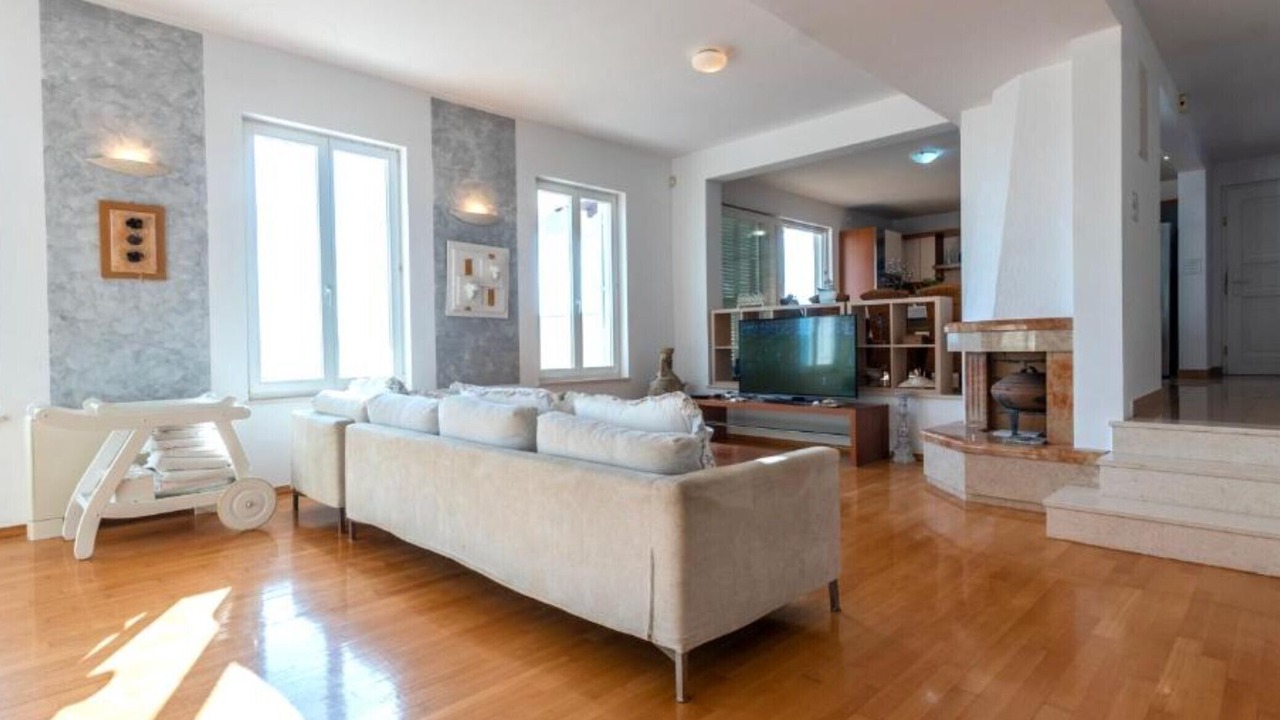 Photo of Livingroom in Tice