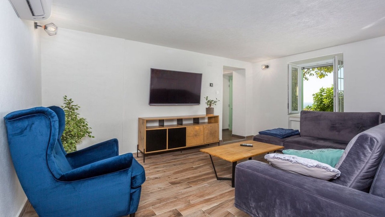 Photo of Livingroom in Smrika