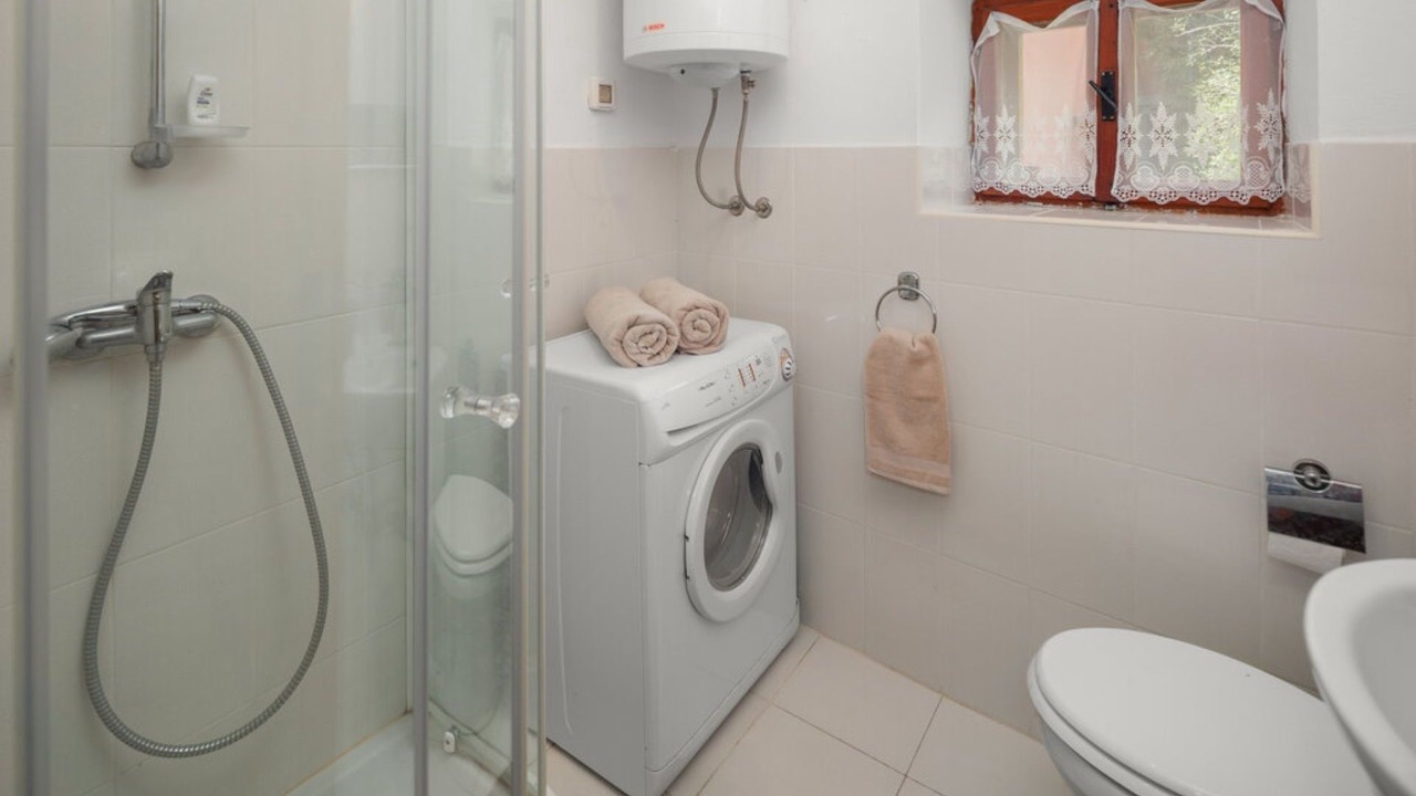 Photo of Bathroom in Oprtalj