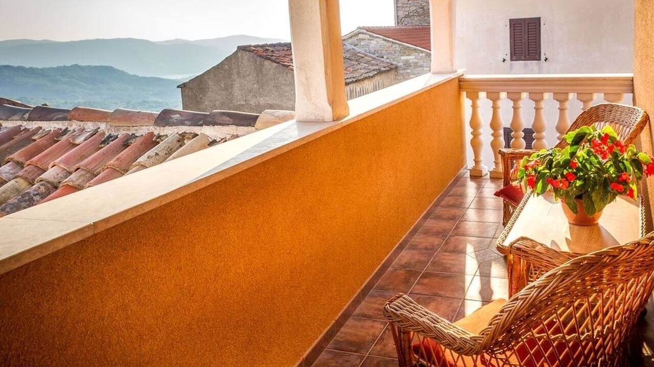 Photo of Patio Balcony in Draguc