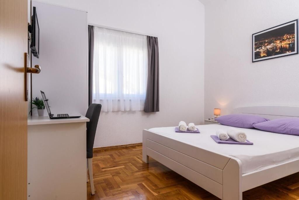 Photo of Bedroom in Marina