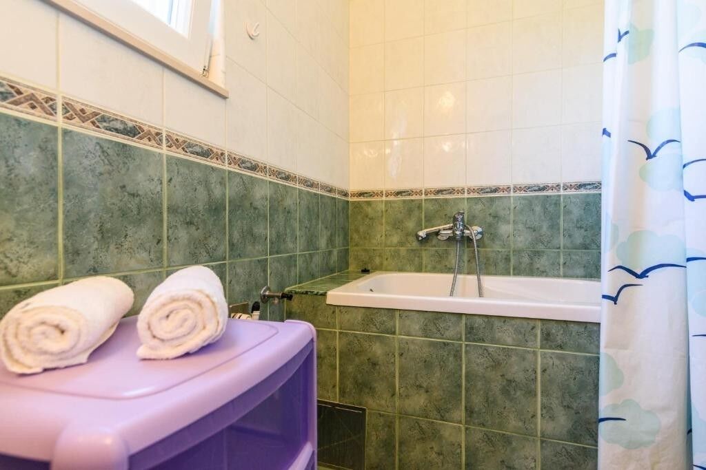 Photo of Bathroom in Marina