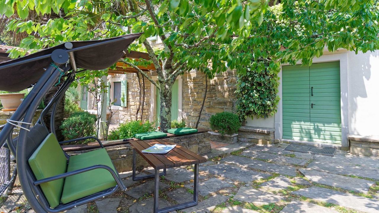 Photo of Patio Balcony in Krsan