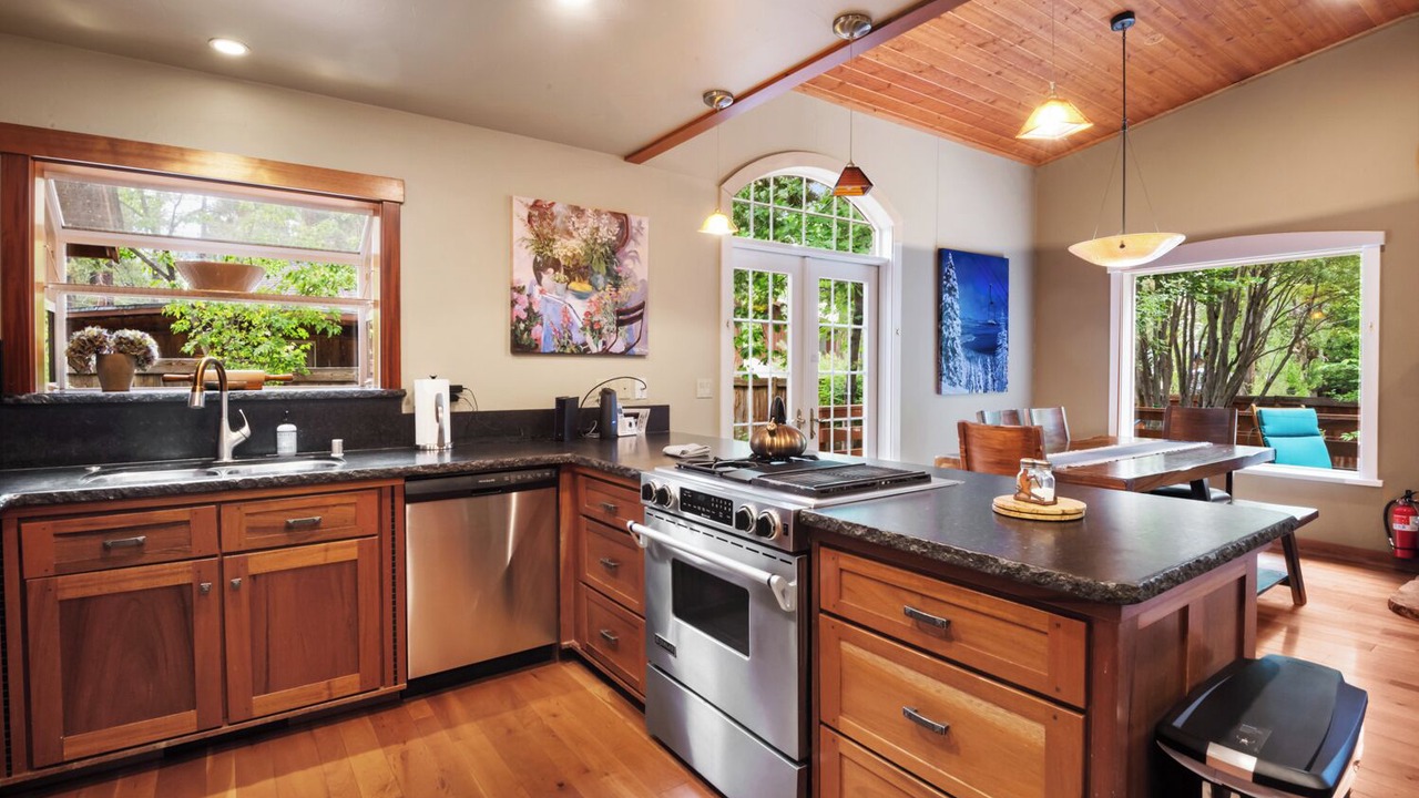 Photo of Kitchen in Tahoe Sierra Estates