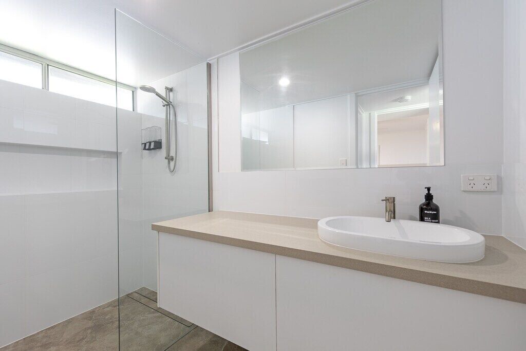 Photo of Bathroom in Pellaring Flat