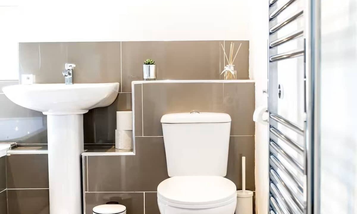 Photo of Bathroom in Tamworth