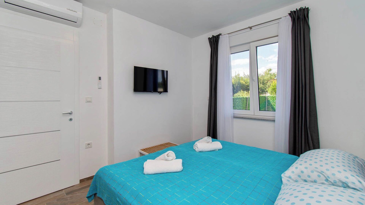 Photo of Bedroom in Loborika