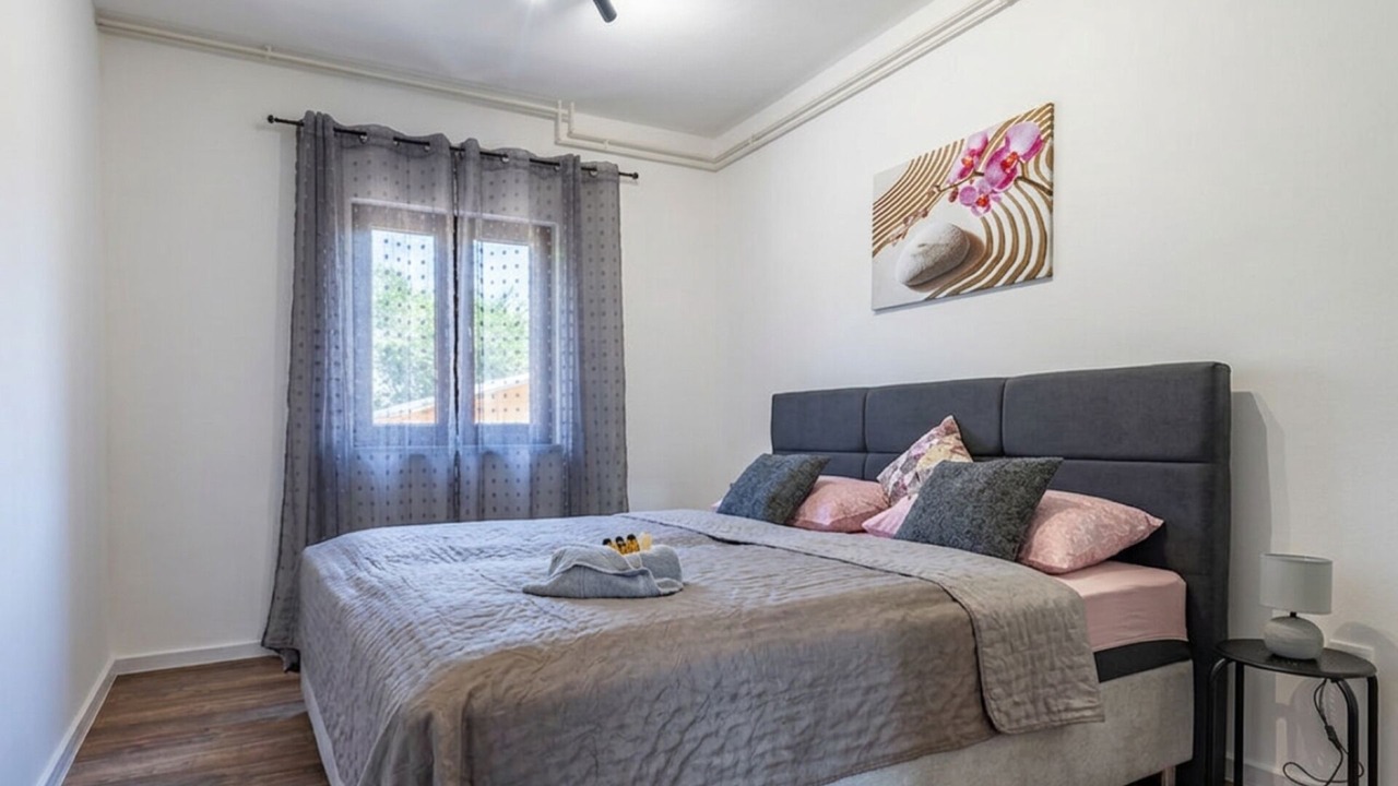 Photo of Bedroom in Mali Vareski