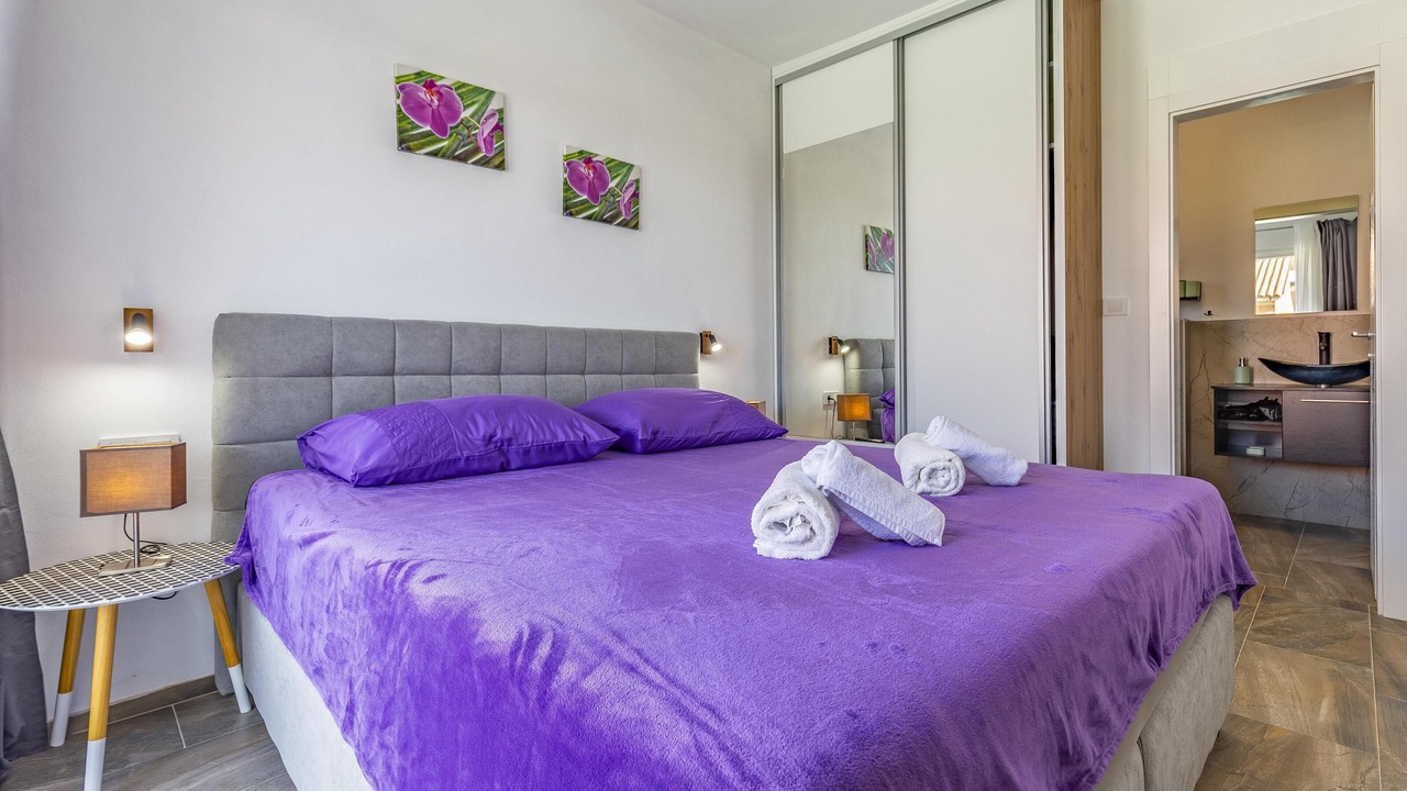 Photo of Bedroom in Loborika